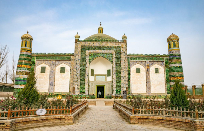 Apa Hoja Mausoleum